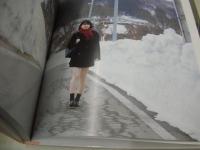 浅倉樹々　1st写真集　きき、18歳の記憶　つばきファクトリー　未開封DVD付　2019年06月10日発行　初版本　ワニブックス