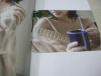 ゼロイチファミリア　水湊みお　Mio Minato Photobook　彼氏目線で水湊みおとおはようから登校まで。+下校後のおまけつき!?　全48頁×25.5センチ×18センチサイズ