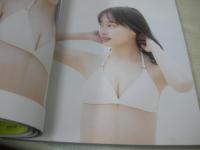 影山優佳　1st写真集　知らないことだらけ　日向坂46　ポストカード付　2023年05月09日発行　初版本　扶桑社