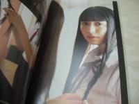 長尾しおり　1st写真集　少女以上、大人未満。　ポストカード付　2021年03月30日発行　初版本　光文社