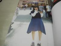 来栖りん　1stメジャー写真集　Lakka　生写真付　2019年11月19日発行　初版本　集英社