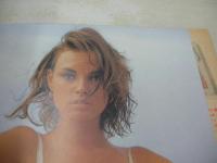 週刊プレイボーイ　NO.51　1975年12月23日号　ハニーレイヌ 表紙　水沢アキ　星亜也子　泉恵理子　岩崎志乃　森晶子(インタビュー記事)　ノーマ・ベネット・巻中3折ピンナップ