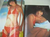 別冊BIG GORO 素足のアイドルたち 2 1983年12月14日発行 秋本奈緒美 表紙 桂木文・ピンナップ 甲斐智枝美 春やすこ 高瀬春奈 川島なお美 可愛かずみ・ピンナップ 泉じゅん 平瀬りえ 藍ともこ 畑中葉子 岡本かおり 渡辺良子 朝比奈順子 斉藤慶子 森尾由美 辻沢杏子 秋本奈緒美・ピンナップ 五十嵐夕紀 井丸ゆかり 松田聖子 中森明菜・ピンナップ 山本博美 水野きみこ 三田寛子 松本伊代