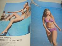 週刊プレイボーイ　NO.47　1968年11月26日号　マーキュリー・クーガ　大津留容子+吉野しのぶ+渋谷みづえ　アンジー・ブラウン・巻中3折ピンナップ　荒井千津子　木下桂子　※画像の様に巻中頁背部分に黄ばみ汚れ出ています。