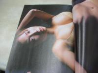 BOMB　NO.273　ボム　2002年11月号　MEGUMI 表紙+巻頭特集　未開封トレカ付　市川由衣　松本まりか　杏さゆり　小倉優子　小向美奈子　仲根かすみ　山本梓　上戸彩　石原さとみ　桜木睦子　肘井美佳　優香
