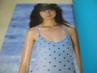 北原美枝(かわいさとみ)　写真集　花・図・鑑　1985年09月発行　白夜書房　※画像の様に表紙内側上隅に折れ跡出ています。