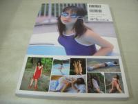 久保亜沙香　写真集　めだかの学校　1999年08月20日発行　初版本　ぶんか社