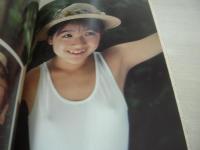 小暮千絵　写真集　不思議少女　ピラミッドムック　1990年11月20日発行　大陸書房