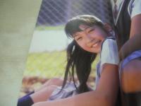 佐伯彩果　写真集　The Debut ②　撮影:矢野力　2001年05月25日発行　初版本　桜桃書房　※画像の様に底部に赤線引き跡出ています。