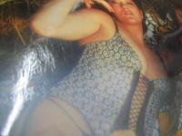 
浜田文子　写真集　HAMADA VALENTINA AYAKO　2004年07月30日発行　初版本　双葉社　(注)画像の様に裏表紙カバーを台紙に利用、ペン書き跡凹み痛み出ています。