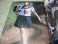 島田沙羅　写真集　少女A　恥じらい白書シリーズ②　1994年08月10日発行　英知出版　※画像の様に巻末頁に痛み出ています。