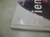 加藤あい　写真集　Friend　1997年11月20日発行　初版本　ぶんか社　※画像の様に表紙面上隅にセロテープ糊跡汚れ出ています。