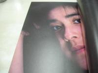 石原真理子　写真集　北岬　撮影:小沢忠恭　1982年11月25日発行　学研