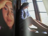 石原真理子　写真集　北岬　撮影:小沢忠恭　1982年11月25日発行　学研