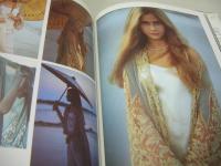 洋書　写真集　LISANNE　A YOUNG MODEL　  Betsy Cameron & Diana Lewis Jewell　1978年発行　※画像の様に表紙カバー上部に破れ折れ、セロテープ補修跡出ています。