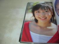 黒川芽以　写真集　路地裏の優しい猫　2002年12月27日発行　初版本　竹書房