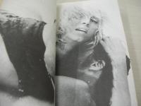 洋書　PLAYBOY'S SEX IN CINEMA 7　プレイボーイ　セックス in　シネマ　7　　　1976年　17.5センチ×10.5センチサイズ本