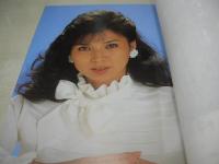 八代亜紀　デビュー15周年　特別公演　1985年10月3日－28日　新宿コマ劇場　1985年10月03日発行　※画像の様に末頁上部にマジック書き「S60」、隅に印刷時裁断ミスの福耳出ています。　　　
