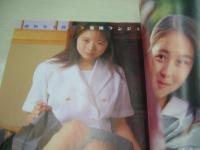 プチセラTYPHOON　1993年08月号　フロム出版　小池香織 表紙　中山まゆみ　斉藤梨香子　桃井くるみ　三菱薫　佐野あゆみ　安田優奈　中西千香+高野美雪　チアガール　制服　水着　ミスコン　水着　ブルマー