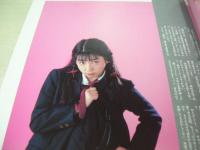 SWEET LESSON　スウィート レッスン　1992年07月25日発行　司書房　小峰佳世 表紙+巻頭グラビア　森下あみい　野村理沙　仁科ひとみ　柴田はるか　中村あさの　※画像の様に底部に赤線引き跡出ています。