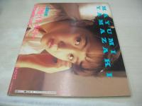 オトメクラブ　1988年10月号　山崎真由美 表紙+グラビア　美穂由紀　花藤江里子　林こづえ　伊藤さやか　松永愛子　浅間るい　本田静香　中村理奈　女子高性水着サラダ　加藤純子　浦川智子