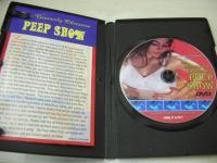 輸入盤　PEEP SHOW　THE CURIOUSLY OBSESSIVE　2005年発行　中古DVD　(注)日本製DVDデッキでは見れない場合御座います。画像の様にパソコン(富士通)では普通に視聴できました。