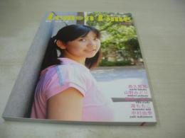 Lemon Time VOL.1　レモンタイム　高久那蔦　山野みどり　尾崎理花　滝ももこ　中村由季　撮影:白鳥千里　レモングラス　21センチ×15センチサイズ本　※画像の様に底部に赤線引き跡出ています。