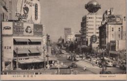 1000971■戦前 絵葉書■東京名所 銀座通り　写真版(ビル　建物　看板　富士家　フランス キャラメル　不二家)