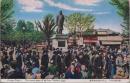 1000983■戦前 絵葉書■新大東京名所　上野公園西郷像　(人多数　学生　制服 男性　女性 スーツ　着物)