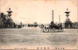 1001628■戦前 絵葉書■東京 靖国神社　馬車