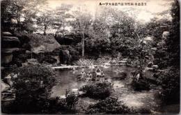 1001642■戦前 絵葉書■玉造温泉　保性館邸内温泉大プール　男性 子供 大人　入浴