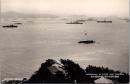 1001941■戦前 絵葉書■和歌山　新和歌浦の海 (軍艦　戦艦　多数)