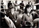 10227■映画　スチール写真 ■くたばれ悪党ども　鈴木清順・宍戸錠・笹森礼子　　15.5cm×11cm　ピン穴