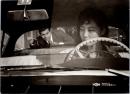 10233■映画　スチール写真 ■くたばれ悪党ども　鈴木清順・宍戸錠・笹森礼子　　15.5cm×11cm　