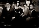 10237■映画　スチール写真 ■くたばれ悪党ども　鈴木清順・宍戸錠・笹森礼子　　15.5cm×11cm　