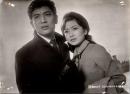 10272■映画　スチール写真 ■拳銃無頼帖　抜き射ちの竜　赤木圭一郎/浅丘ルリ子　15.5cm×11cm　ピン穴