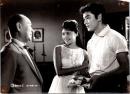 10326■映画　スチール写真 ■海の情事に賭けろ　赤木圭一郎　中原早苗　三島雅夫　近藤宏　笹森礼子　南田洋子　高品格　高野由美 15.5cm×11cm　ピン穴