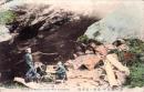 （絵葉書）鎗ヶ嶽途中　-赤坂ノ岩小屋-　1枚（長野県・岐阜県）