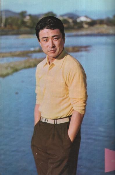 近代映画 昭和37年7月号 表紙モデル・岩下志麻(〈カラー 松原智恵子