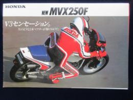 〈オートバイカタログ〉ホンダ　V3センセーション。NEW　MVX250F