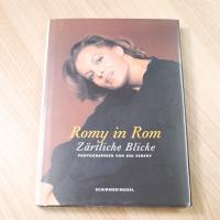 Romy in Rom. Zaertliche Blicke