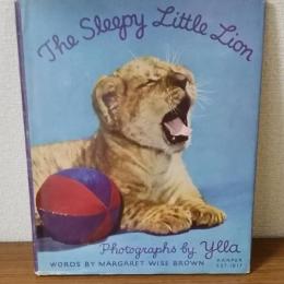 The Sleepy Little Lion　洋書