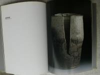 陶 : The best selections of contemporary ceramics in Japan