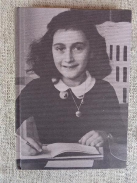 全信頼を寄せる アンネ・フランクの家 物語のある博物館(アンネ・フランク財団 : 雑学、知識