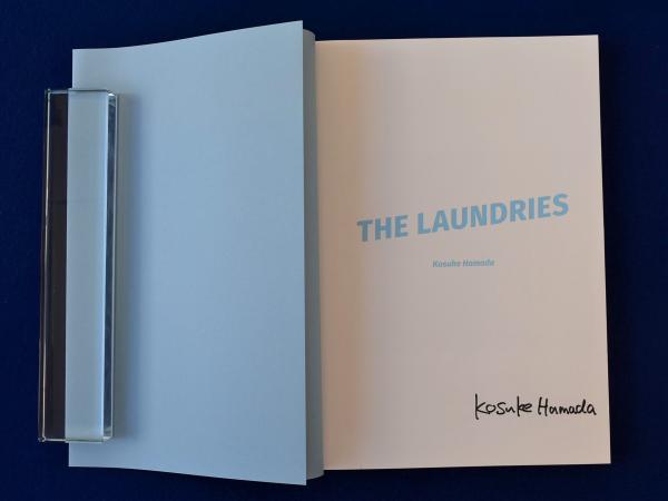 THE LAUNDRIES 濱田紘輔 写真集(濱田紘輔) / 古本、中古本、古書籍の 