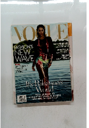 VOGUE　4月号