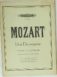 MOZART　Drei Divertimenti