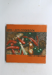 MRS.LEE'S　COOKBOOK