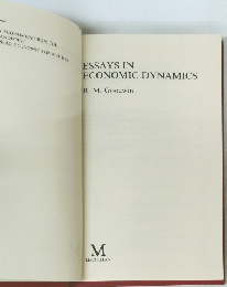ESSAYS IN ECONOMIC DYNAMICS