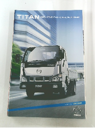 TITAN 　平ボディ　ダブルキャブ